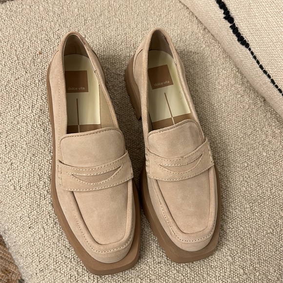 Dolce Vita suede loafers size 8.5 - Picture 3 of 5